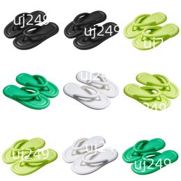 Летние новые тапочки дизайнер для женщин для женщин обувь белый черный зеленый цвет удобные шлепанцы Слиппер-Сандалии Fashion-029 Женские плоские слайды Gai Outdoor Shoes xj