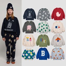 2023 INS BC Autumn Winter Ny produktpojkar och flickor Tecknad mönster Plushed Warm Children's Sweater Hooded Clothing F4529