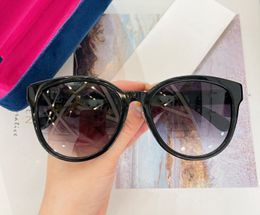 0854 Cat Eye Sunglasses Black/Grey Gradient Women Designer Sunglasses Glasses Summer Shades Sunnies Lunettes de Soleil UV400 Eyewear