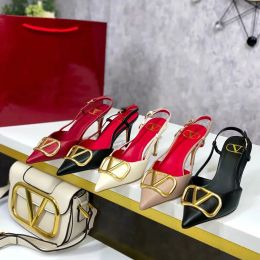 Ayakkabı Marka Sandalları Kadın Yüksek Topuk Ayakkabı Gerçek Deri Metal V Buckle 2023 Yaz YENİ SÜÇLENDİRMELİ TOE ince topuklu 6cm 8cm 10cm Düğün Sho