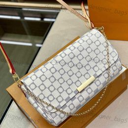 10A Mirror Quality Designer Bag Totes Crossbody Handbag Favourite Shoulder Bag Luxury Flower Messenger Bags Letter Printing Saddle Hand Bag Women Wallet