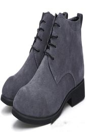 Erkekler için ayak bileği botları iş chukka erkek botları yüksek 2022 gündelik ayakkabılar açık deri erkekler kış ayakkabıları erkek siyah grey3208695