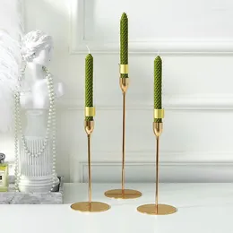 Candle Holders European Luxury Metal Holder Vintage Candlestick Crafts Home Wedding Decoration Ornaments Furnishing Gift