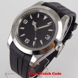 Wristwatches 40mm Automatic Men's Watch NH35 Movement Polished Case Rubber Strap Black Dial Wristwatch Luminous Hands Marks 321Z