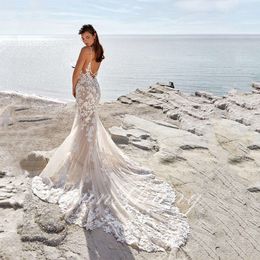 Abito da sposa sirena di Yunshang Beach per donne Appliques Calco di spaghetti in pizzo Spazzare abiti da sposa senza schienale