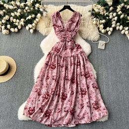 Tea break French elegant dress for women with a sense of niche design pleated waist style sleeveless floral dress holiday long dress