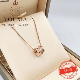 Anhänger heiß verkauft europäischer und amerikanischer einfacher Design Fashion Persönlichkeit Party Ladies Luxusschmuck Diamant Halskette Anime