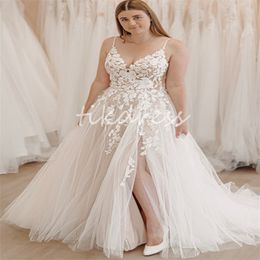 Plus Size Boho Wedding Dresses 2024 Sexy Spaghetti Straps A Line Bohemian Bride Dress Applique Lace Cream Beach Bridal Dress High Slit Civil Garden Vestios De Novias