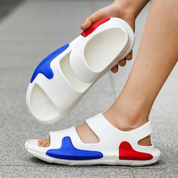 2023 Summer New Men Sandals Outdoor Soft Thick Sole Slippers Designer Waterproof Non-Slip Sandals Flip Flops for Men Casual Shoe