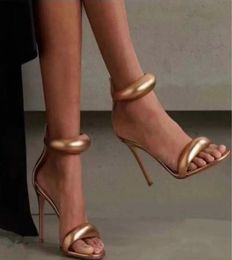 Высококачественные джанвито 105 -сантиметровые каблуки Сандалии Skyhigh для женщин Летняя роскошная дизайнер