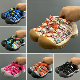 Kids Sandals Children Shoes Preschool PS 디자이너 슬라이드 유아 소녀 소년 Tod Chaussures 부어 Sapatos Infanti 슬리퍼