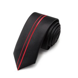 Fashion Business Black Red Stripe Tie for Men 5.5cm Ultra Thin Neckline Designer Brand Tight Mens Job Interview Tie Gift 240529