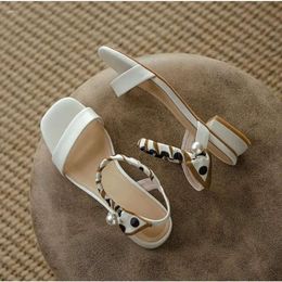 Pearl Casual Sandals Fashion Female Retro Spring Summer Women S Square Head Thick Heel Back Empty Singl 90c quare ingl