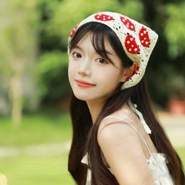2023 Hollow Strawberry Crochet Mushroom Headband Summer Acceeosories Women Korean Small Crochet Bandage