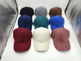 Ball Caps Versatile Curved Brim Corduroy Baseball Cap With Solid Color Light Board Simple And Fashionable Warm Duckbill