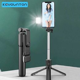 Selfie Monopods Portable wireless Bluetooth phone telescopic selfie stick tripod with fill light suitable for iPhone 13 12 Pro max Android S2452901