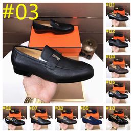 26 Model masculino elegante designer de festas de festas de casamento tênis casual slip casual on mocassins masculina marca de moda Business Oxford Shoes Tamanho 38-46