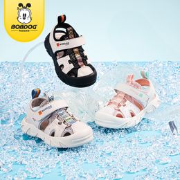 Bobdoghouse Girl's Trendy in der Nähe atmungsaktiver Sandalen, bequeme nicht gleitbare Strandschuhe für Kinder im Freien BJ32259