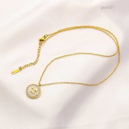Luxusmarken -Designer -Buchstaben Halsketten 18K Gold plattiert Kristall Edelstahl Choker Anhänger niemals verblassen Kettenschmuck QNP4
