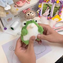 Plush Keychains Handmade Squeezed Cute Bubble Frog Plush Doll Keychain Creative Kawaii Fluffy Soft Filling Toy Backpack Pendant Keychain S2452803