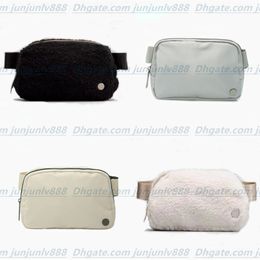 Top classicbelt bag fanny pack designer classic bum chest yoga bag bumbag nylon Wool cloth with soft nap womens men shoulder crossbody 279V