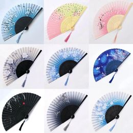 Decorative Figurines Chinese Style Folding Fan Wooden Shank Classical Dance Tassel Elegent Female Party Art Craft Gifts Japanese Home Decor