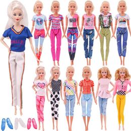 Doll Apparel Barbies Doll Clothes 1Set New Fashion T-Shirt/Jacket + Trousers Suitable For 11.8inch Doll Casual Clothing Free Shoe Girl Gift Y240529RAWH