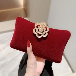 Retro Black Red Velvet Small Clutches Female Handbags Rhinestone Flower Buckle Purses Wedding Party Evening Bag Clutch For Women