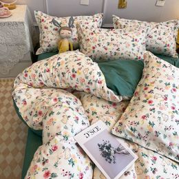Ins Floral Bedding Set Duvet Cover Set Twin Full Queen Size Girls Women Bed Flat Sheet Pillowcases Kawaii Rabbit Quilt Cover