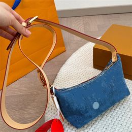 Woman Denim Handbag Designer Shoulder Bags Blue Crossbody Bag Mini Floral Hobo Pouch Zipper 10A 2024