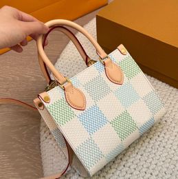 Luxury Women Bag Fashion Shopping Printed Handbags Designer High Quality Tote Flower Embossed And Pink Blue Cheque Classic Shoulder Bag Designer bag on the go Mini bag