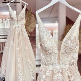 Vintage V-Neck Tulle Wedding Dress 2022 Sleeveless Lace Bride Dresses Sexy Backless Open Back Robe De Mariee Lakshmigown