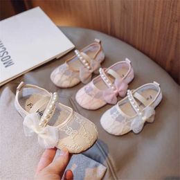 Flat shoes Flower Print Girls Shoes Princess Flats 2024 Spring Summer Kids Shoes For Girl Party Wedding School Little Girl Shoes WX5.28