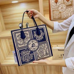 Storage Bags Leather Women's Bag 2024 Tote Large-Capacity One-Shoulder Diagonal All- Portable Embroidery Large