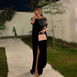 Party Dresses Aleeshuo Arabic Dubai Elegant Black Satin Mermaid Prom Gowns Sleeveless Sexy Boat Neck Pleat High Side Slit Floor-Length 2024