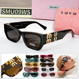 Miumui Mode Sonnenbrille SMU09WS Vintage Square Metal Arms Mlu Emblem SMU11WS Unisex Stylish Sun Shades UV400 Polarisierte Objektive.