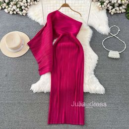 High end socialite temperament three houses pleated diagonal collar off shoulder single side sleeve waist cinched slimming buttocks wrapped dress autumn dress