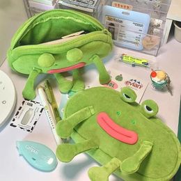 Cosmetic Bags Funny Big Mouth Frog Pen Bag Students Large Capacity Desktop Stationery Storage Plush Pencil Case