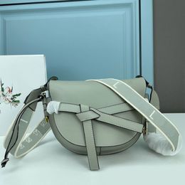 Shoulder Bags Lady Designer Handbag Purse Genuine Leather Embroidery Letters On Strap Crossbody Bags Fashion Letter Waist Wallet Mini C 261S