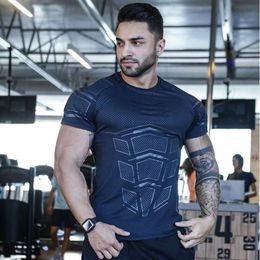 New Quick Drying Short Sleeve Mens Muscle Fitness T-shirt Running Training Sports T-shirt Mens Round Neck Fitness Shirt