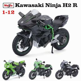 Diecast Model Cars Maisto 1 12 scale Kawasaki Z900RS motorcycle replicas with authentic details motorcycle Model collection gift toy Y240530JZ3Q