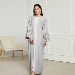 Ethnic Clothing Flowers Embroidery Open Abaya 2024 Luxury Kimono Coat Hijab Muslim Cardigan For Women Islam Retro Modest Party