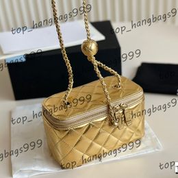 Diamond Lattice Lambskin Cosmetic Bags Vanity Box Card Holder Lipsctick Makeup Case Quilted Gold Chain Crossbody Purse 11cm 18cm