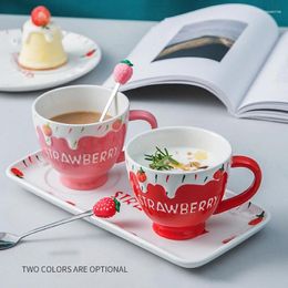 Mugs 400ML Lovely Ceramic Strawberry Coffee Mug Water Milk Tea Cup With Spoon Lid Oatmeal Breakfast Decro Drinkware