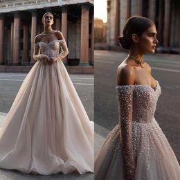 Designer A Line Women Wedding Dress Sweetheart Long Sleeves Bridal Gowns Pearls Sequins Backless Sweep Train Dress Custom Made Without Gloves