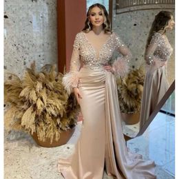 Beaded Feathers Prom Dresses Long Sleeves Trumpet Mermaid Champagne Satin Arabic Women Party Evening Gowns 2023 0530