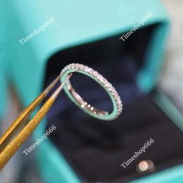 Rings Luxurys designer jewlery for women Simple Sense Sterling silver ring Ladies Classic Sixclaw Diamond designer ring Birthday Gift F