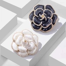 Brooches Camellia Brooch Fashion Luxury Imitation Pearl Pin For Women Clothes Corsage Wedding Party Daily Jewellery Accessories