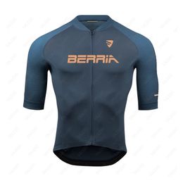 Mens Summer BERRIA Team Cycling Jersey Set Breathable Racing Sport Mtb Bicycle Cycling Clothing Mallot Ciclismo Hombre 240527