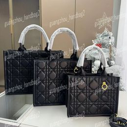 Designer -Taschen Frauen Einkaufstasche Mode Handtasche große Kapazität Rattan Plaid Handtasche Schwarze weiße Tragetasche 41 cm 36 cm 27 cm